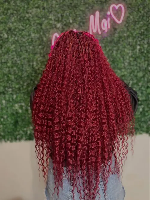 Isparta'da kırmızı-bordo tonlarda hacimli kıvırcık crochet uygulaması