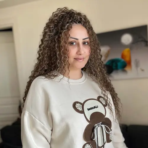 Isparta'da kahverengi tonlarda hacimli kıvırcık crochet uygulaması