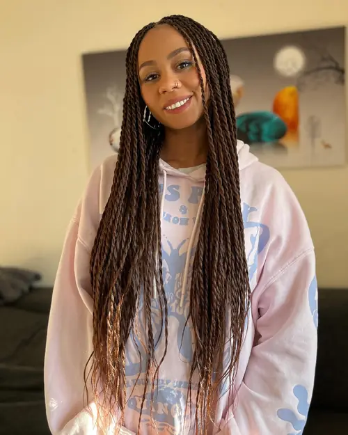 Isparta'da kahve ombre geçişli, sırt boyu düz uçlu knotless braids